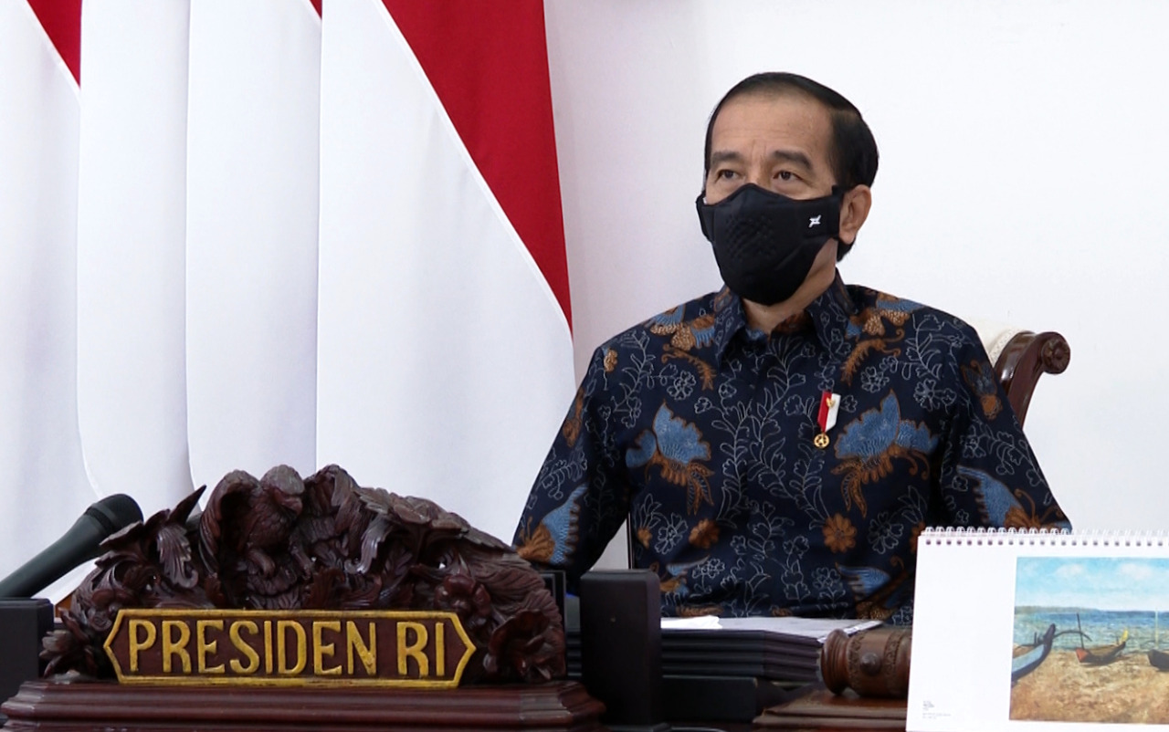 Presiden Jokowi menggelar Ratas tentang protokol kesehatan jelang Pilkada. (Foto: Setpres).