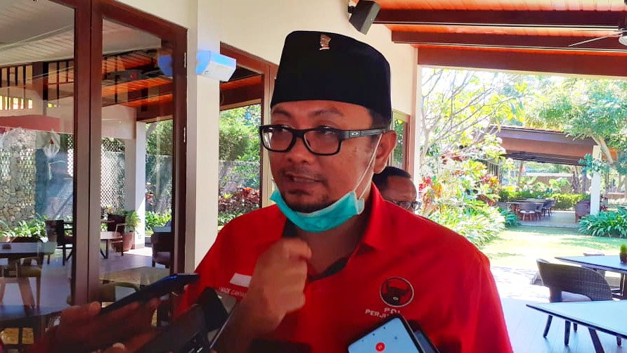 Ketua DPC PDIP Banyuwangi, Made Cahyana Negara. (Foto: Muh Hujaini/Ngopibareng.id)