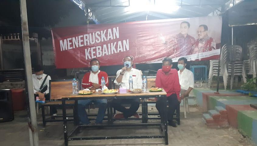 Calon Walikota Surabaya Eri Cahyadi saat bertemu warga Sukolilo. (Foto: PDI Perjuangan/ngopibareng.id)