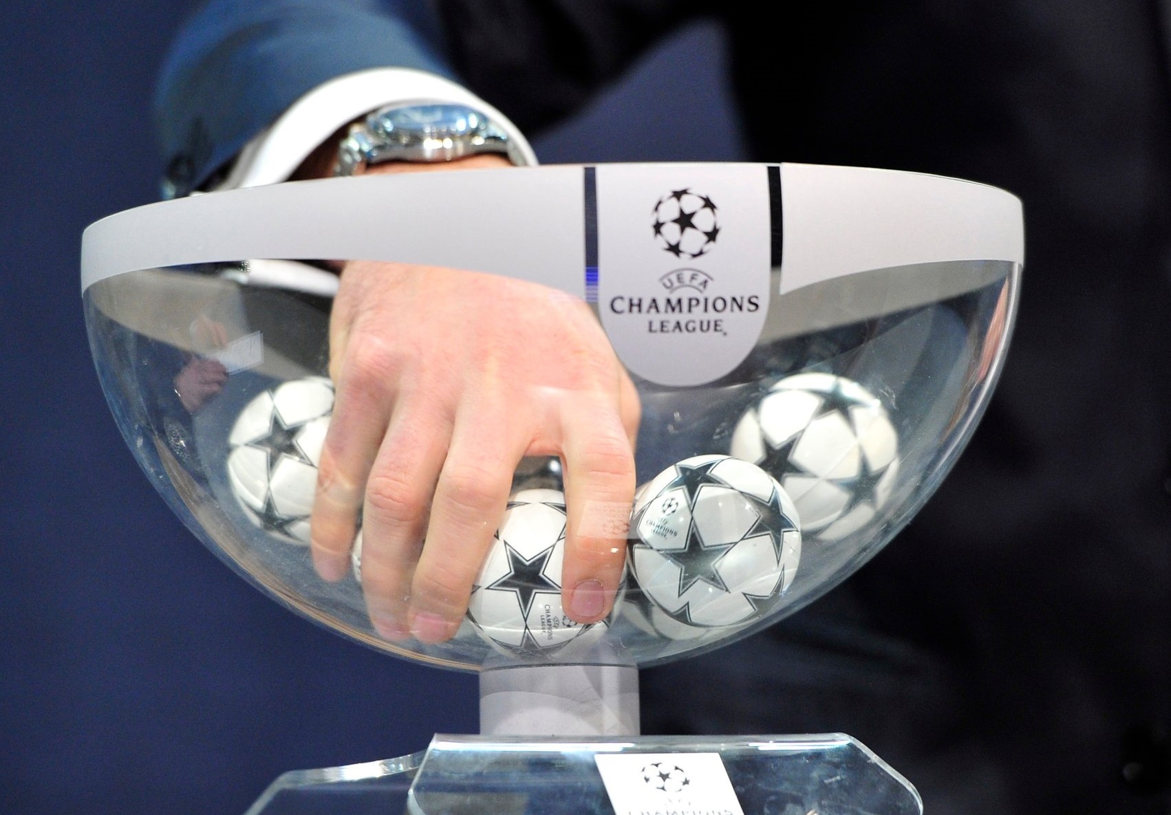 Ilustrasi undian Liga Champions. (Foto: Twitter/@ChampionsLeague)