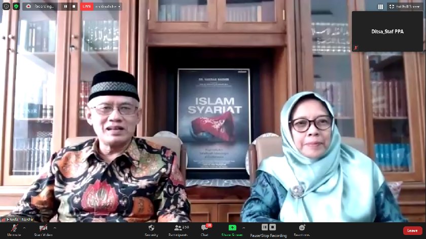 Ketua Umum PP Muhammadiyah, Haedar Nashir bersama Ketua PP Aisyiyah, Siti Djohantini. (Foto: Istimewa)