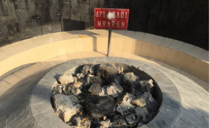 Situs api abadi Mrapen terletak di Desa Maggarmas, Kecamatan Gondong, Kabupaten Grobogan, Jawa Tengah. (Foto: Istimewa)