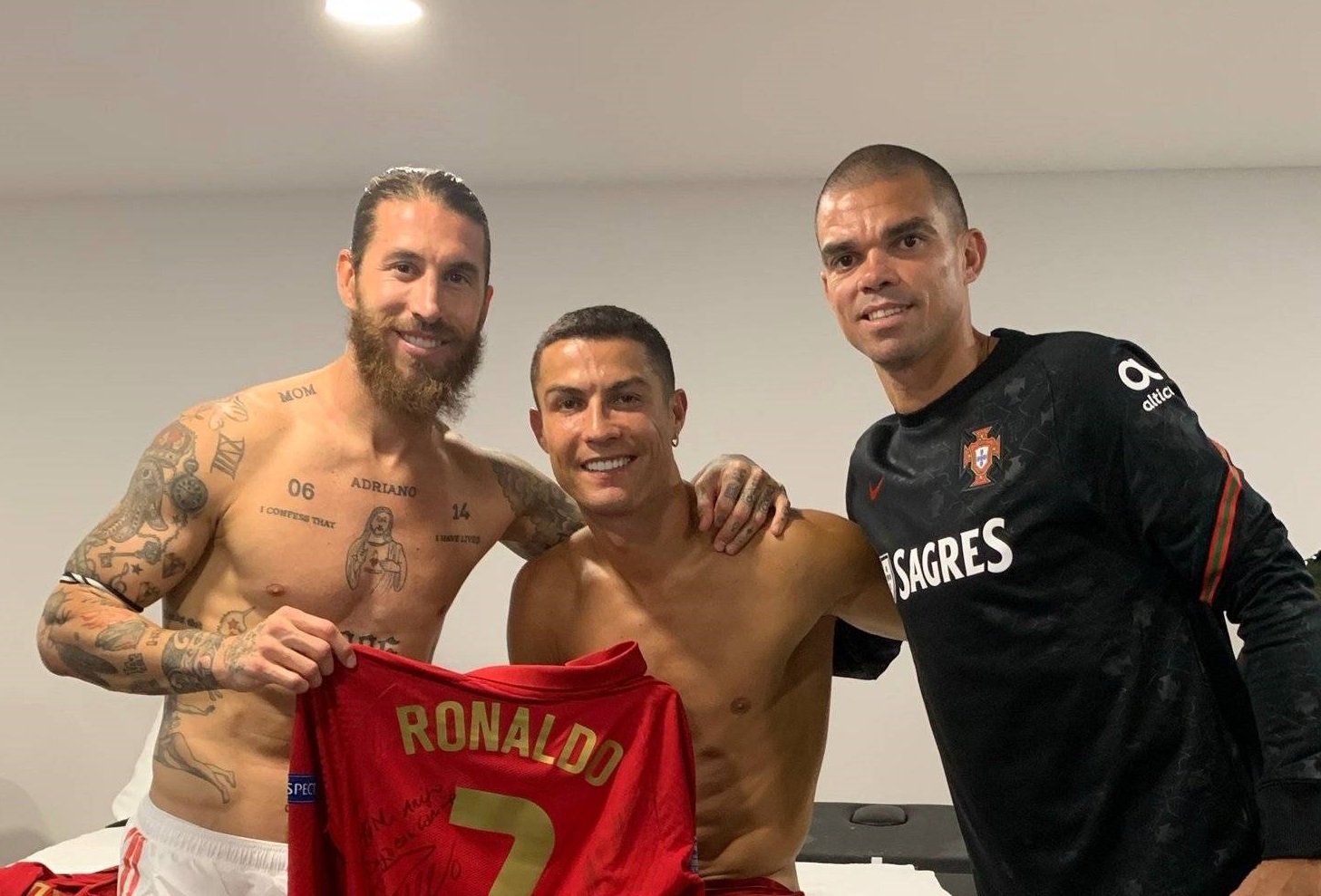Sergio Ramos,Cristiano Ronaldo dan Pepe. (Foto: Marca)