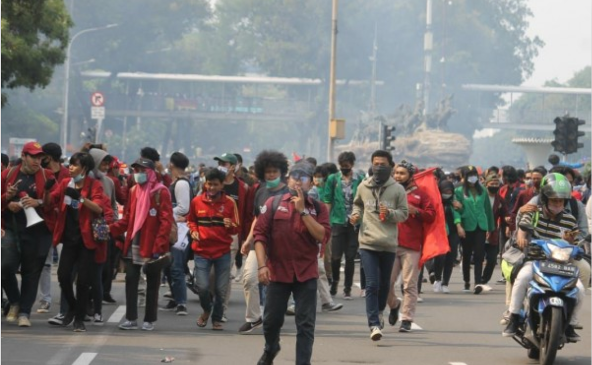 ejumlah peserta aksi tolak Omnibus Law di Jakarta. (Foto:Asmanu Jose/Ngopibareng.id)