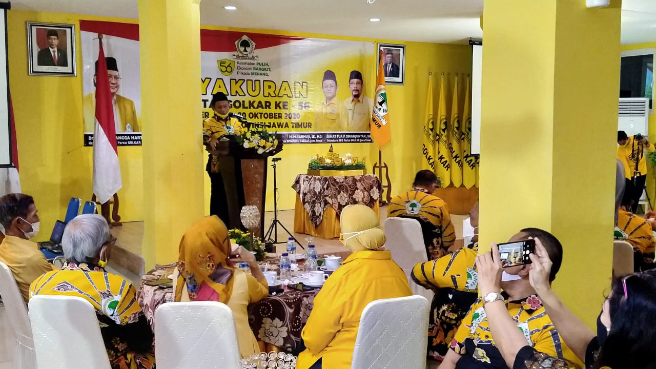 Ketua DPD Golkar Jatim, Sarmuji ketika menyampaikan sambutan di Gedung DPD Golkar Jatim, Jalan A Yani, Surabaya, Rabu 21 Oktober 2020. (Foto: Fariz Yarbo/Ngopibareng.id)