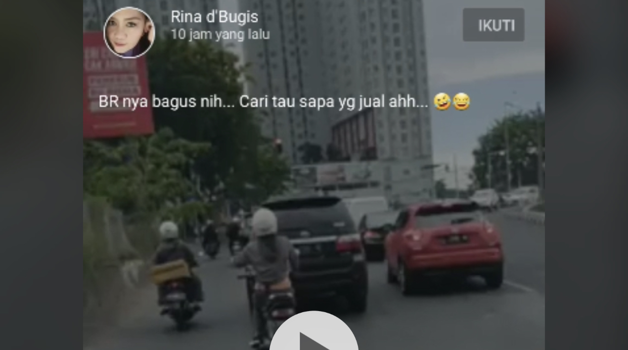 Potongan video yang diunggah oleh salah satu akun Facebook, yang menampilkan seorang wanita berjoget sambil berkendara di Kawasan Merr, Surabaya. (Foto: Istimewa)