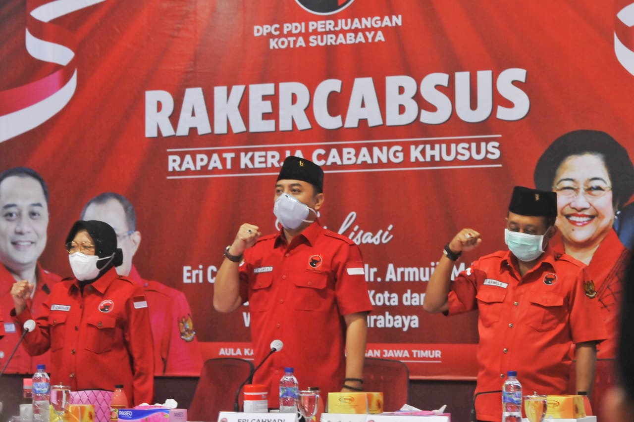 Eri Cahyadi saat menghadiri rakercabsus DPC PDIP Kota Surabaya. (Foto: PDI Perjuangan)