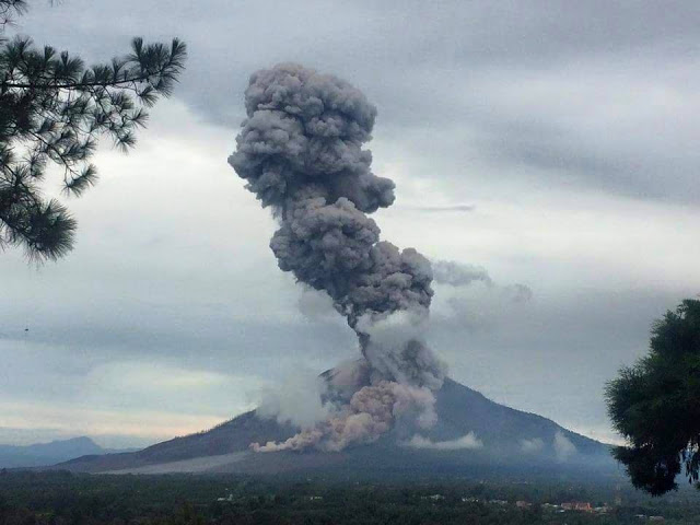 Gunung Sinabung mengalami erupsi lagi. (Foto: Ant)