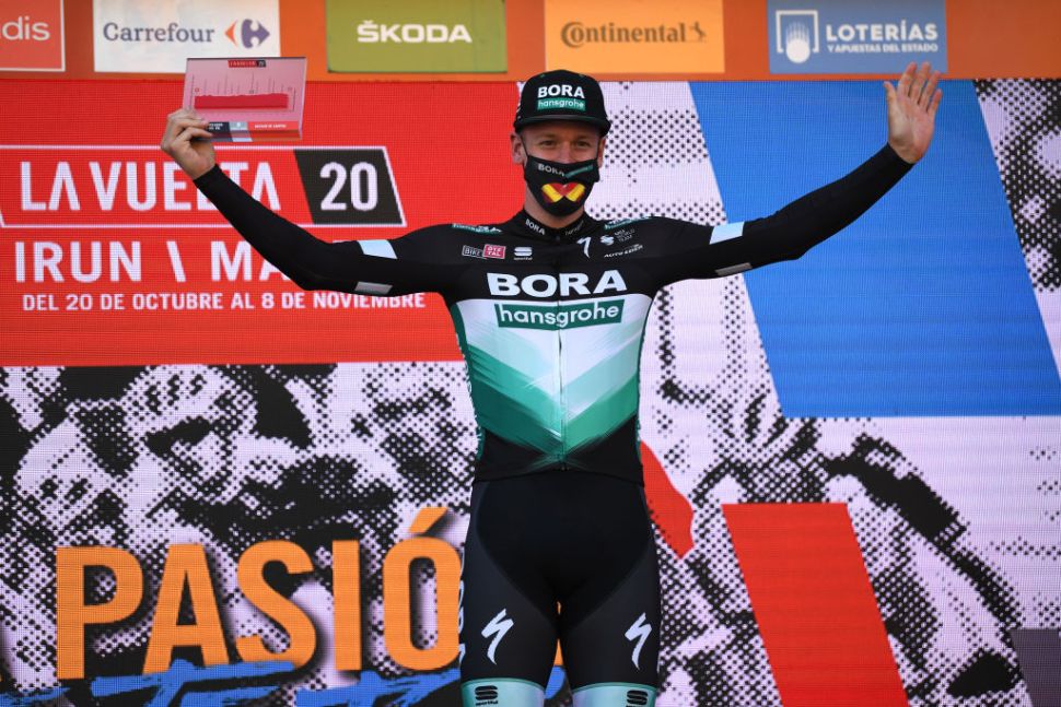 Pascal Ackermann (Bora Hansgrohe)    memenangkan etape 9 Vuelta a Espana setelah Sam Bennett    didiskualifikasi