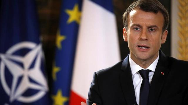 Presiden Prancis Emmanuel Macron  yang mengeluarkan pembelaan dalam Bahasa Arab. (Foto: afp)