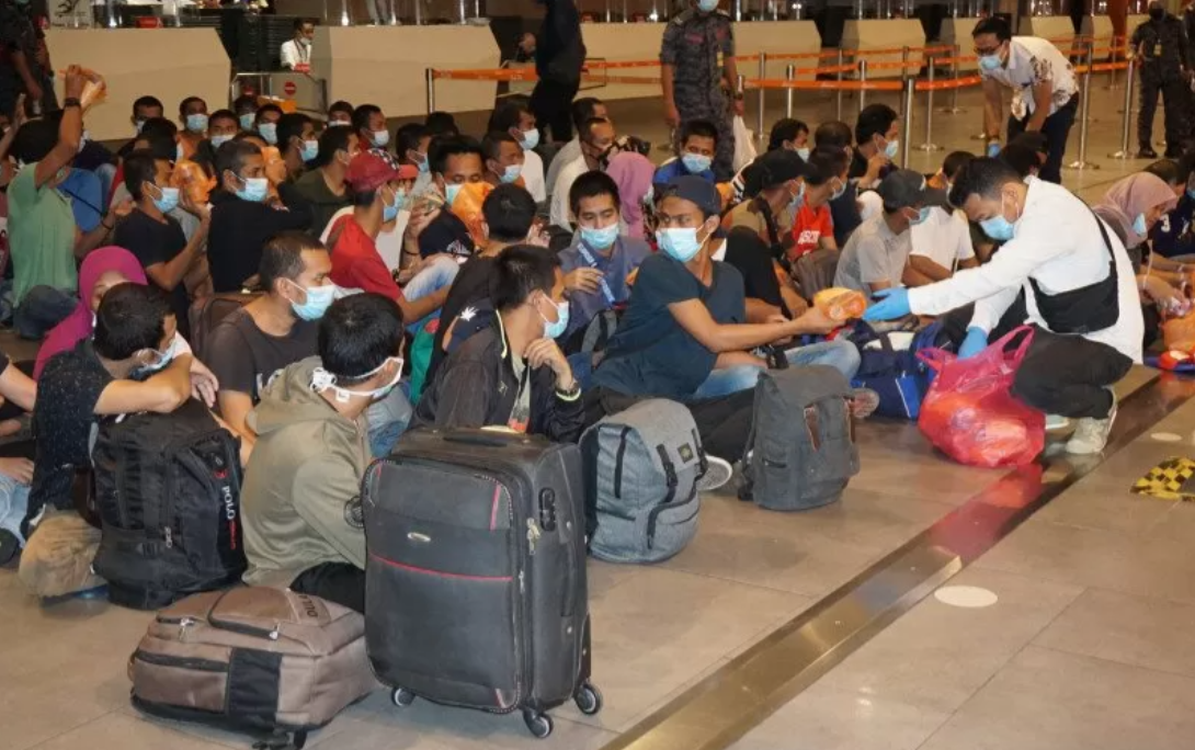 502 WNI dipulangkan dari Imigrasi Malaysia ke Jakarta, Surabaya, dan Medan. (Antaranews)