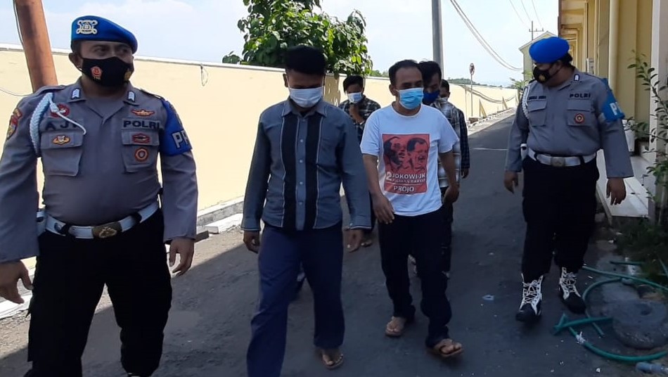 Di antara pelaku penyebar video hoax terkait jenazah Covid-19 di Kabupaten Probolinggo. (Foto: Ikhsan Mahmudi/Ngopibareng.id)