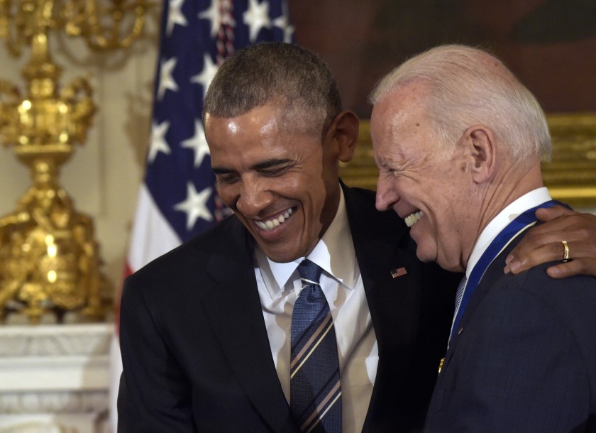 Kemenangan Joe Biden, kebahagiaan bagi Barack Obama. (Foto: the san diego)