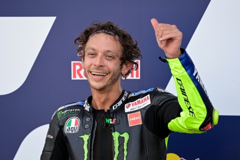 Valentino Rossi kembali positif Covid-19, seminggu setelah dinyatakan sembuh dan ikut MotoGP Eropa 2020. (Foto: Twitter)