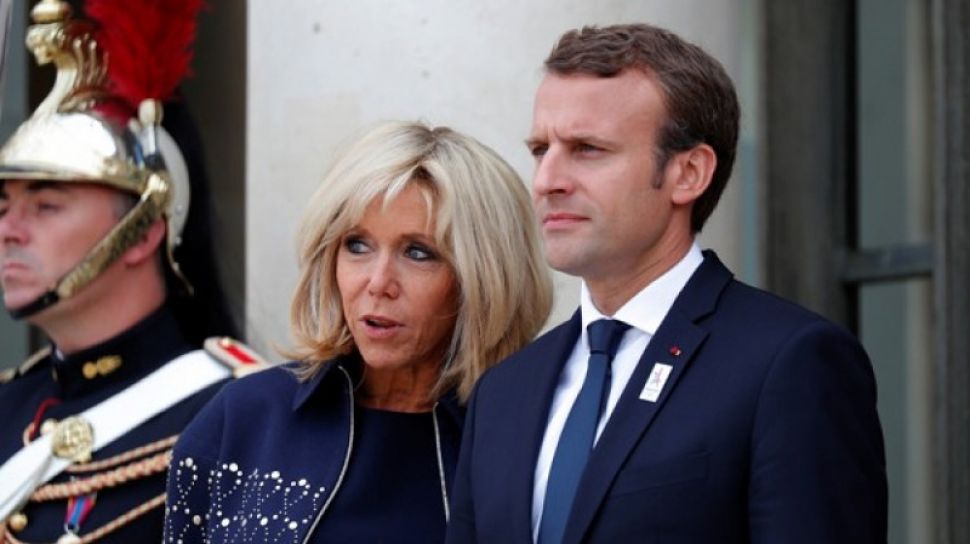 Presiden Prancis Emanuel Macron bersama isterinya. (Foto: le-express)
