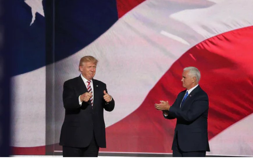 Donald Trump dan wakilnya Mike Pence. Trump mengakui kemenangan Joe Biden meski tak sebut nama. (unsplash.com)