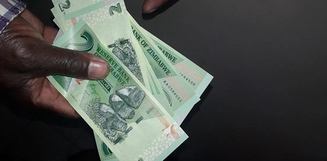 Mata uang Dolar Zimbabwe tetap dipakai sebagai alat transaksi resmi di Zimbabwe. (Foto: Istimewa)