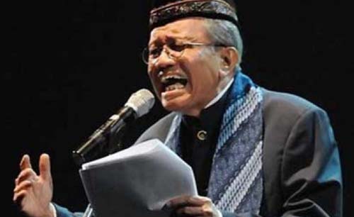 Penyair Taufik Ismail; Muhammadiyah Satu Abad Delapan Tahun. (Foto:Antara)