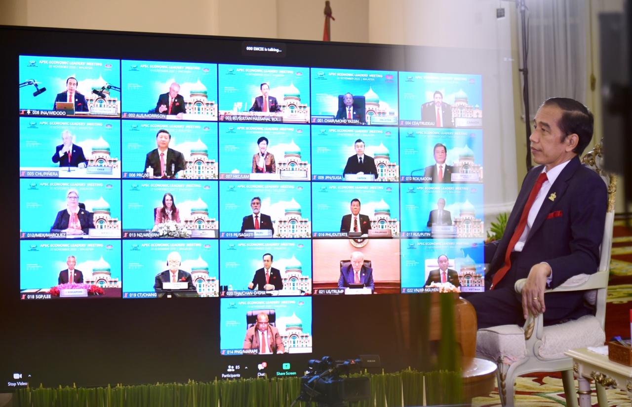 Presiden Jokowi menghadiri KTT APEC secara virtual. (Foto: SetPres)