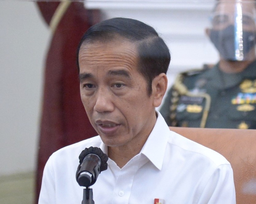 Presiden Jokowi memimpin rapat terbatas di Jakarta. (Foto: Setpres)