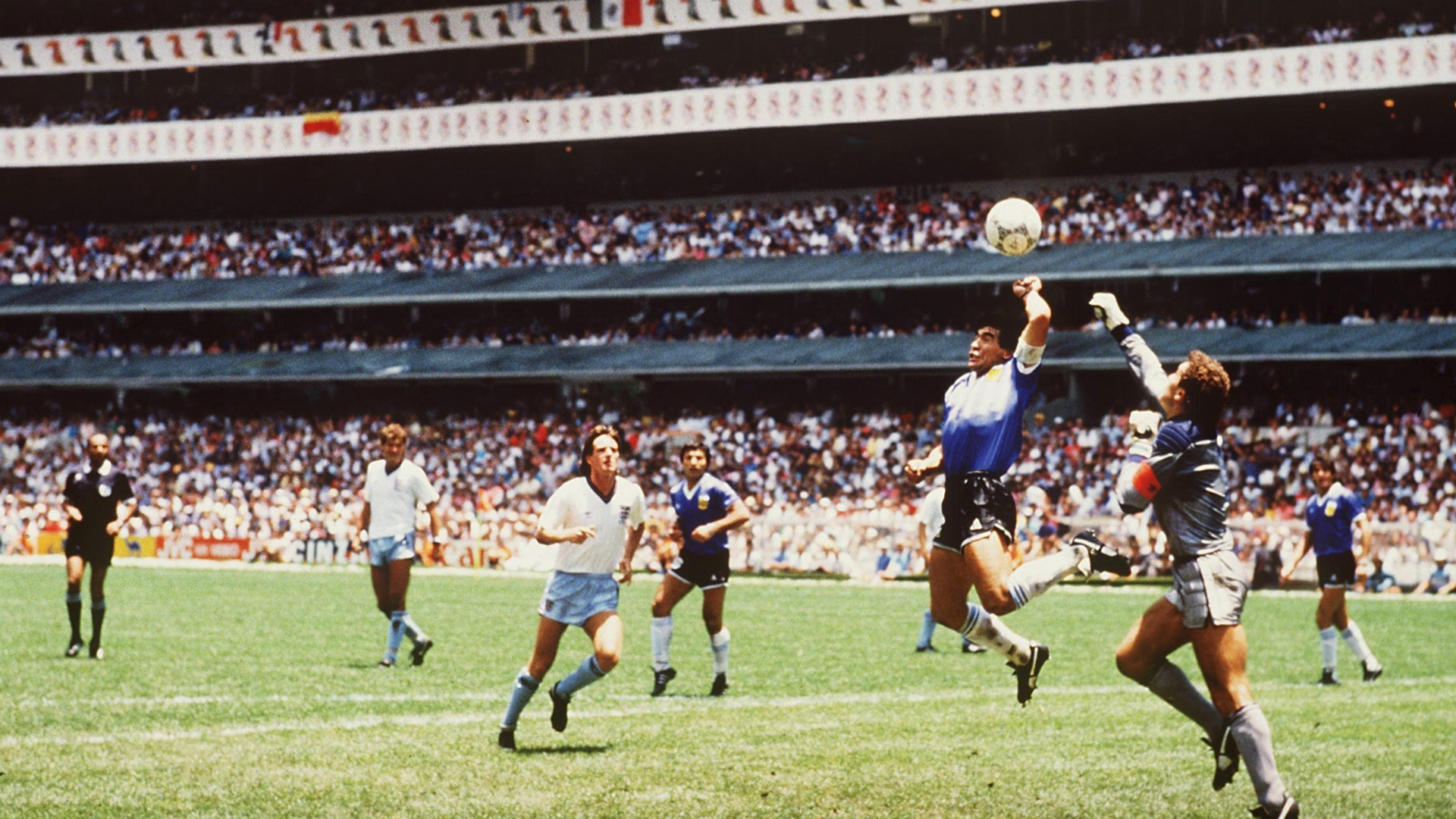 Peter Shilton bicara soal Maradona dan Piala Dunia 1986. (Foto: Twitter/@Peter_Shilton)