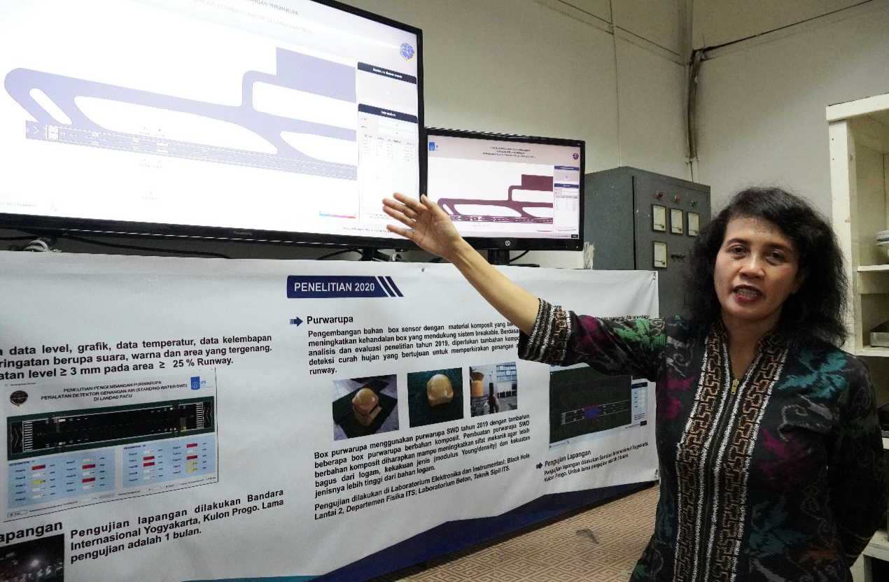 Ketua Peneliti SWD, Dr Melania Suweni Muntini MT saat menjelaskan hasil penelitian SWD sejak 2018 lalu. (Foto: istimewa)