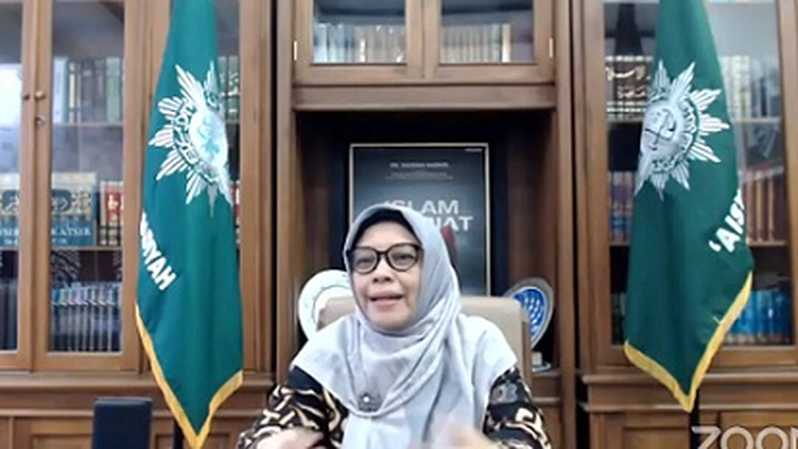 Ketua Umum PP ‘Aisyiyah Siti Noordjannah Djohantini. (Foto: md.or.id) 