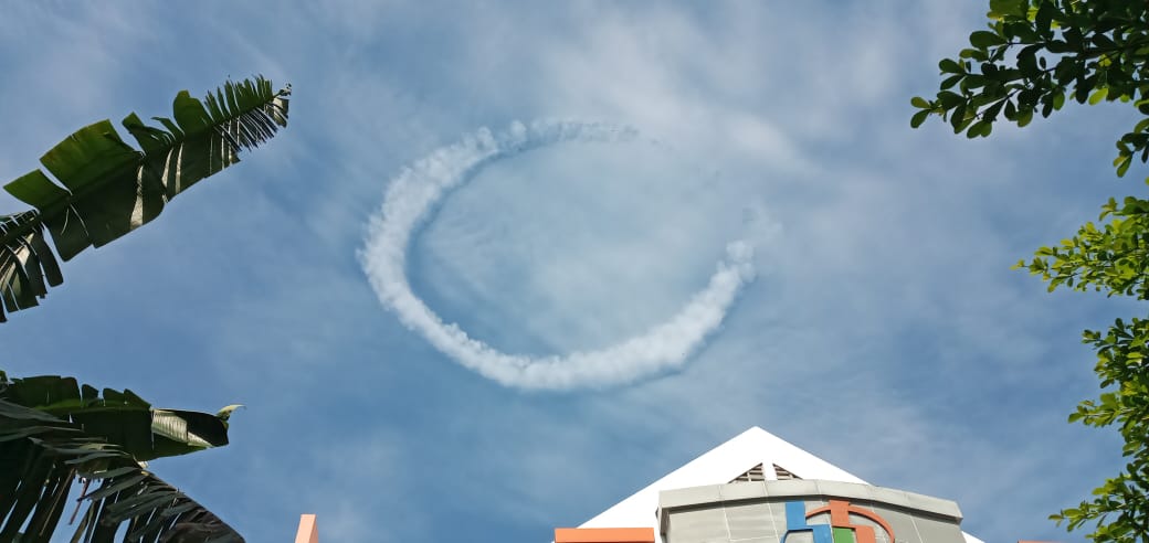 Kemunculan awan berbentuk cicin di Kediri, Jawa Timur. (Foto: Istimewa)