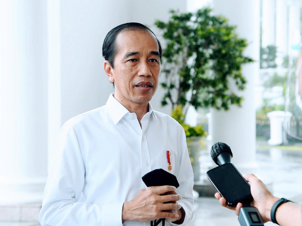 Presiden Jokowi menunjuk Muhadjir Effendi sebagai Plt Mensos. (Foto: Setpres)