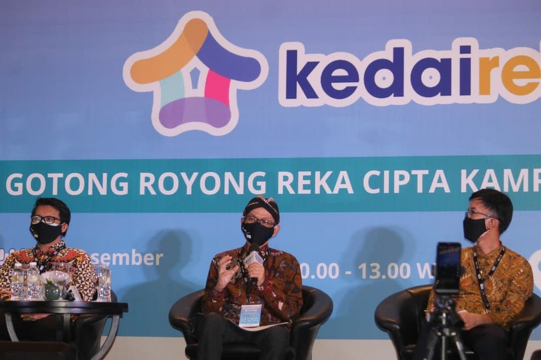 Dirjen Dikti Kemendikbud Prof Nizam. menjelaskan keberadaan Kedaireka  yang akan diluncurkan 12 Desember 2020. (Foto:  Asmanu/ngopibareng.id)
