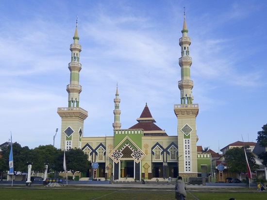 Masjid Agung Kota Tegal, indah sekali. (Foto: Istimewa)
