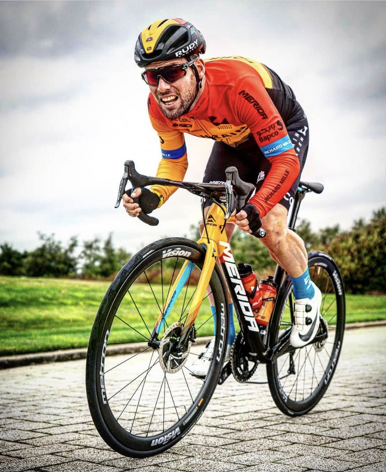 Mark Cavendish akan kembali pulang ke Deceuninck-Quickstep tahun depan. (Foto: Istimewa)