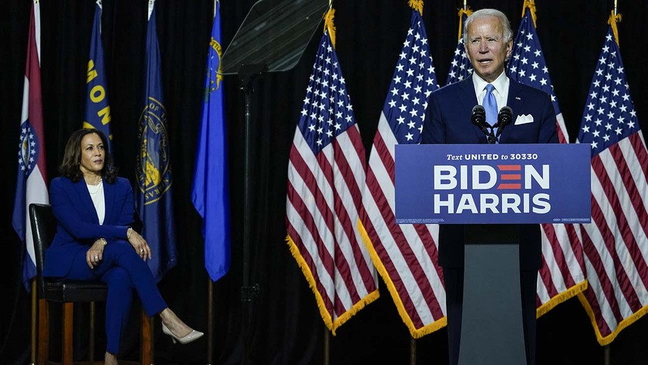 Presiden Amerika Serikat terpilih, Joe Biden, dan wakilnya, Kamala Harris. (Foto: AFP)