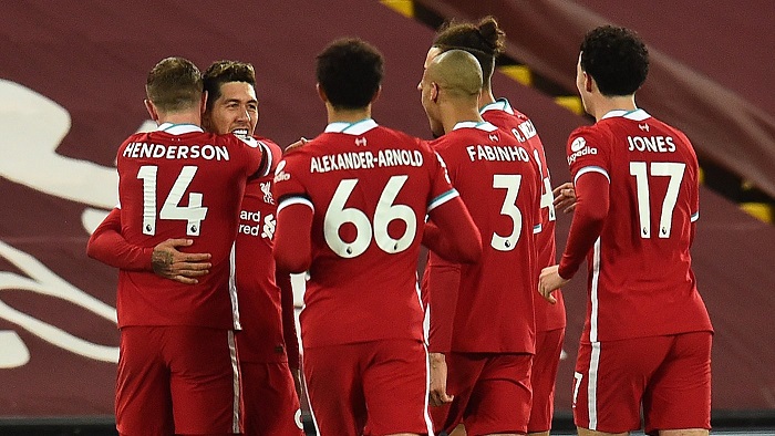Selebrasi skuad Liverpool usai Roberto Firmino mencetak gol pada masa injury time. (Foto: Twitter LFC) 