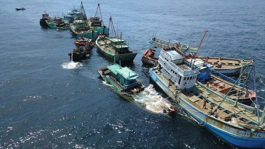 Kapal-kapal penangkap ikan di kawasan luar suatu negara. (Foto: Istimewa)