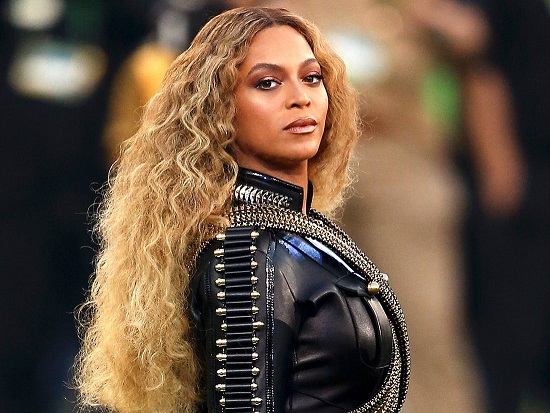 Penyanyi Beyonce bermurah hati akan menyumbang korban Covid-19 yang kesulitan membayar cicilan rumah. (Foto: Istimewa)