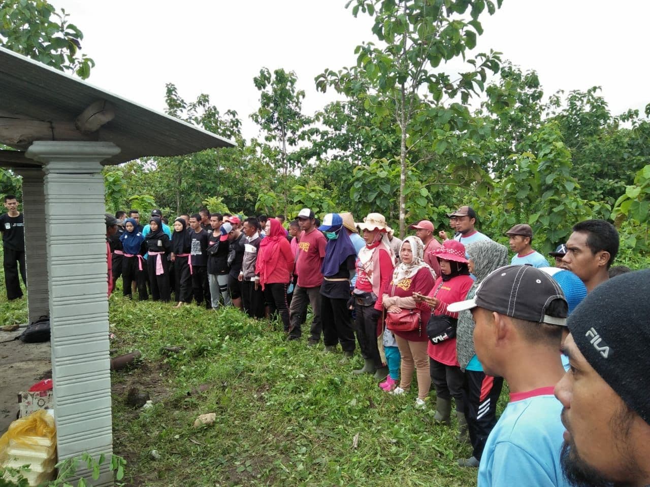 Warga dan Komunitas Pandur menolak pembangunan TPA oleh Dinas Lingkungan Hidup Blitar di atas situs Joko Tarub. (Istimewa)