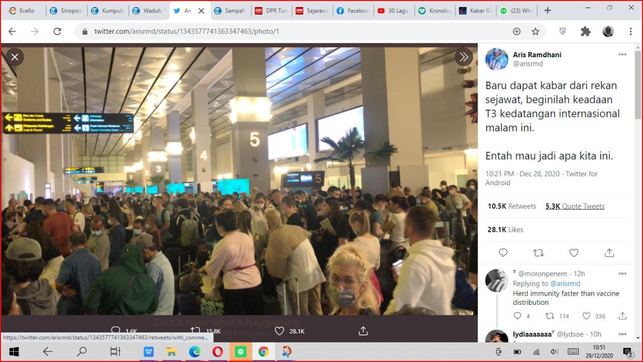 Gambar viral adanya penumpukan penumpang di Terminal 3 Bandara Internasional Soekarno-Hatta, Tangerang, Banten. (Foto: Istimewa)