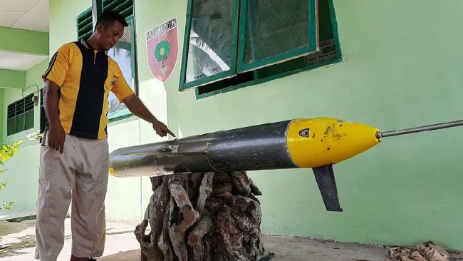 Benda mirip rudal yang ditemukan di Selayar, Sulawesi Selatan diduga drone bawah laut China. (Arsip Istimewa via Detikcom)