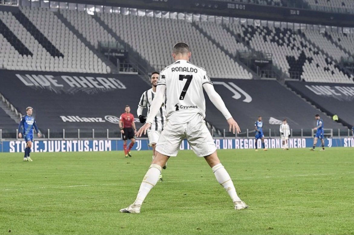 Ronaldo berpotensi menjadi pencetak gol terbanyak sepanjang massa. (Foto: Twitter/@