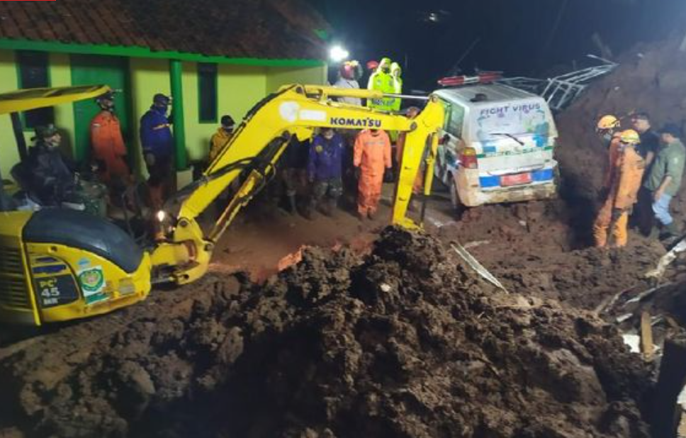 Tanah longsor terjadi di Sumedang, 22 orang hilang terkubur. (istimewa)