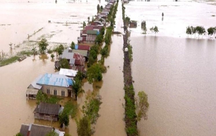 Banjir di Kalsel sebanyak 112.709 jiwa mengungsi dan 27 ribu rumah terendam. (Foto: Ant)