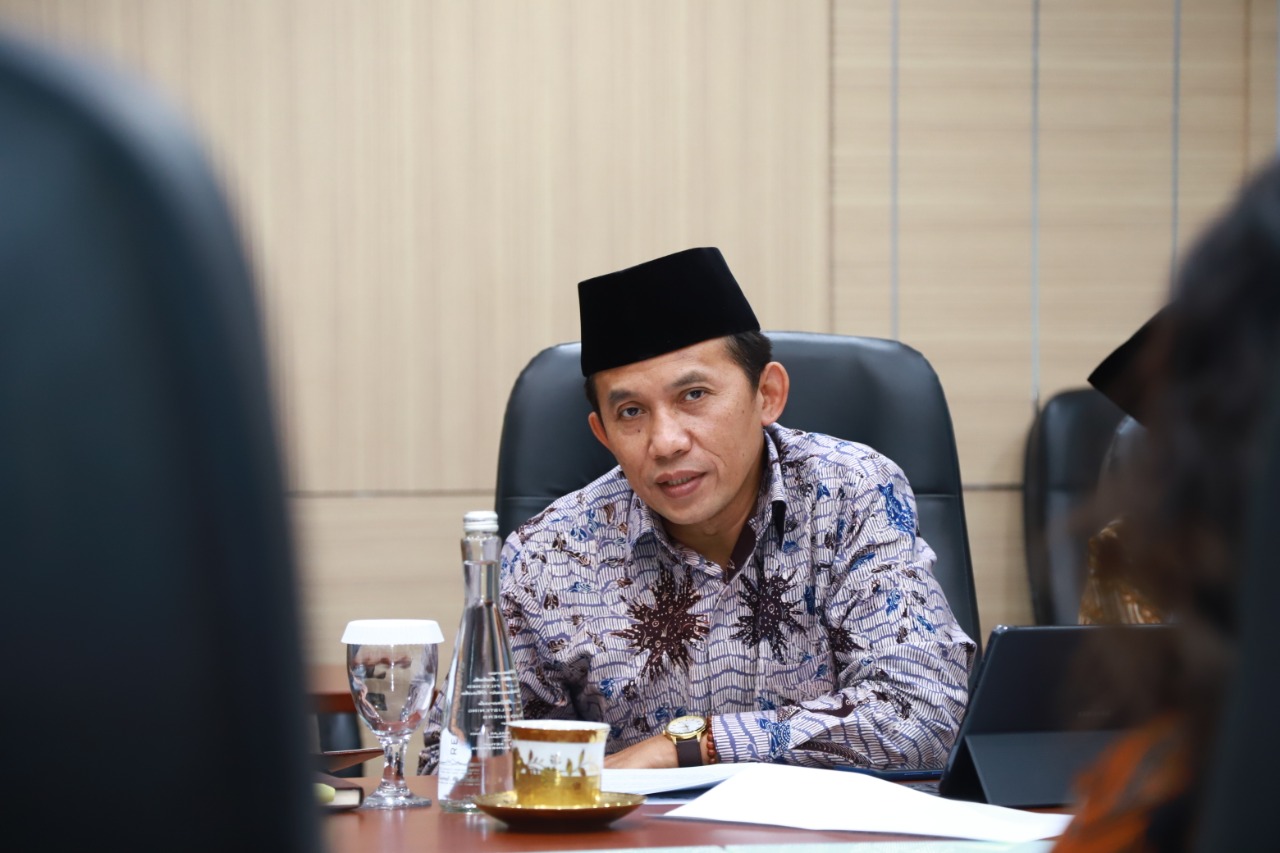 Dirjen PHU Oman Fathurahman telah berkoordinasi dengan Kepala UPT Asrama Haji Pondok Gede Jakarta. (Foto: Istimewa)