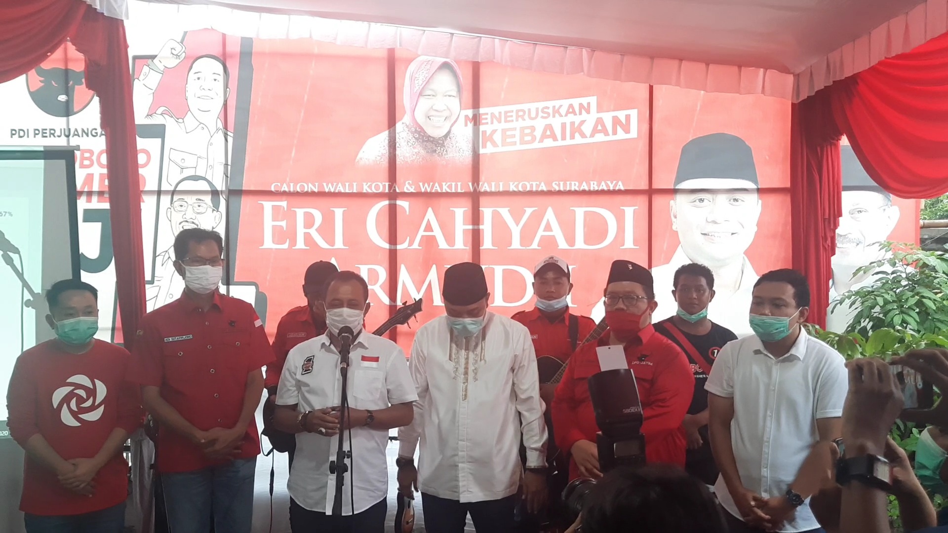 Walikota dan Wakil Walikota Surabaya terpilih, Eri Cahyadi-Armuji. (Foto: Alief Sambogo/Ngopibareng.id)