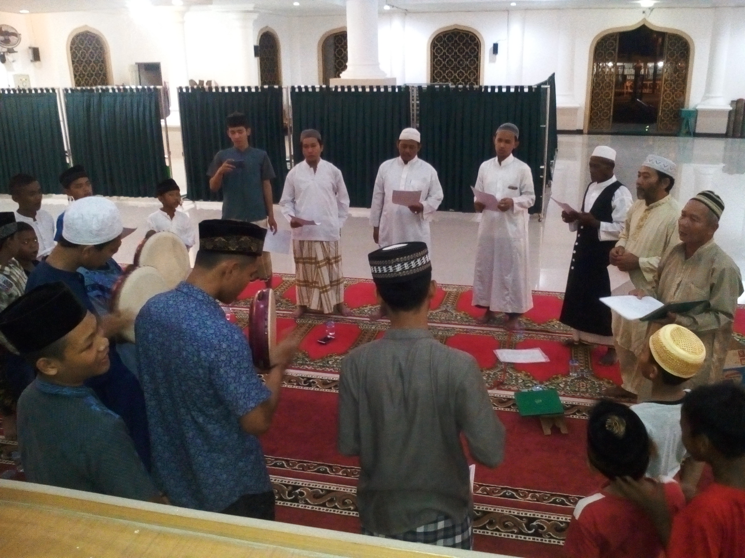 Pembacaan Kitab Maulid Diba' menjadi tradisi masyarakat Islam di Nusantara. (Foto: Istimewa)