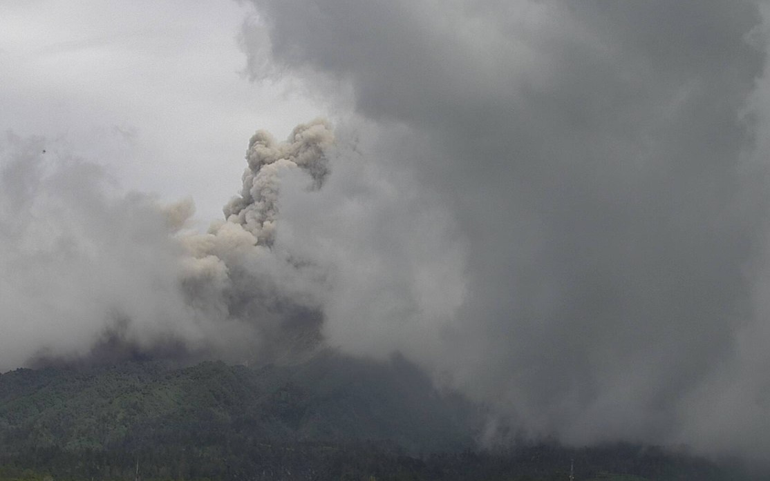 Guguran awan panas Gunung Merapi pada Kamis, 28 Januari 2021. (Foto: BPPTKG)