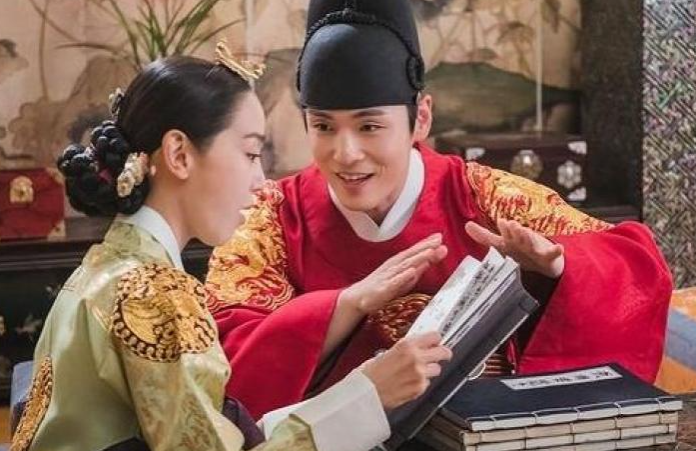 Salah satu adegan drama Korea Selatan (drakor) Mr. Queen. (Foto: tvN)