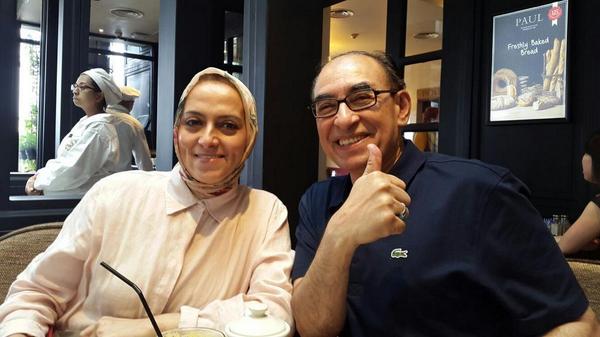 Profesor Alwi Shihab, intelektual Muslim Indonesia, bersama isterinya. (Foto: Istimewa)