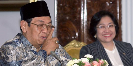 KH Abdurrahman Wahid dan Megawati, saat menjadi Presiden dan Wakil Presiden, 1999-2001. (Foto: gusdurian)