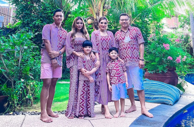 Keluarga musisi Anang Hermansyah dan Ashanty. (Foto: Instagram)